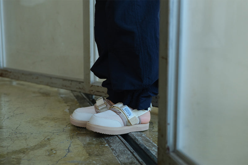 SUICOKE ZAVO 2 beige