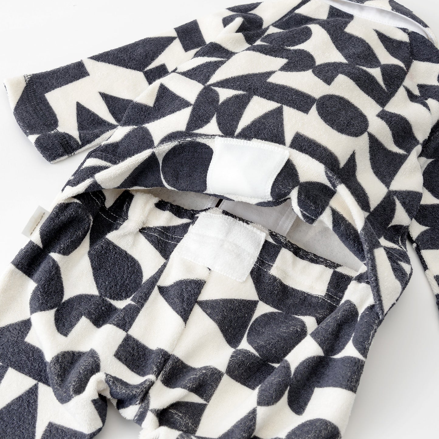 calin navy blocks
