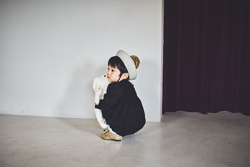 pompadour rompers 5 leaf black