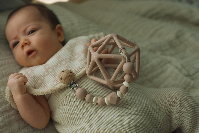 binky strap dot pink