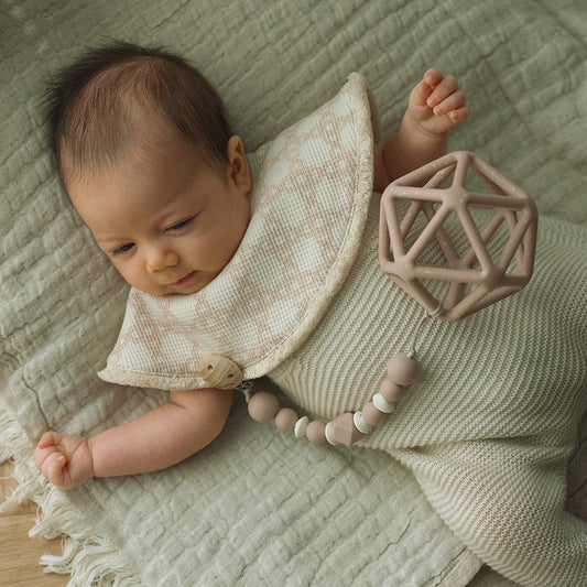 polygon ball dot pink