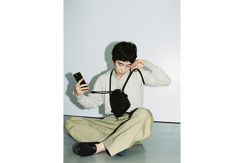 ZIPLINE PHONE BAG BLACK